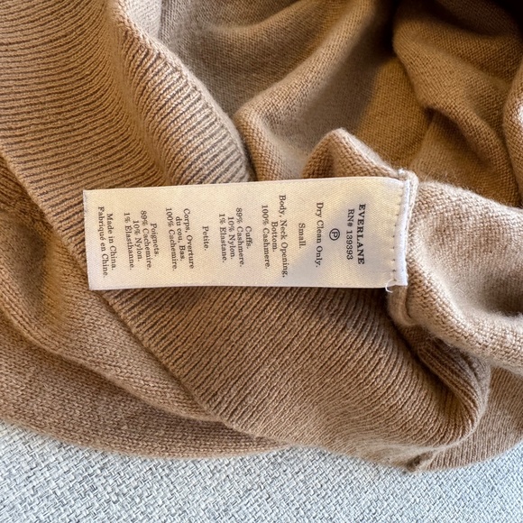 Everlane Cashmere Sweater Camel - Picture 6 of 6